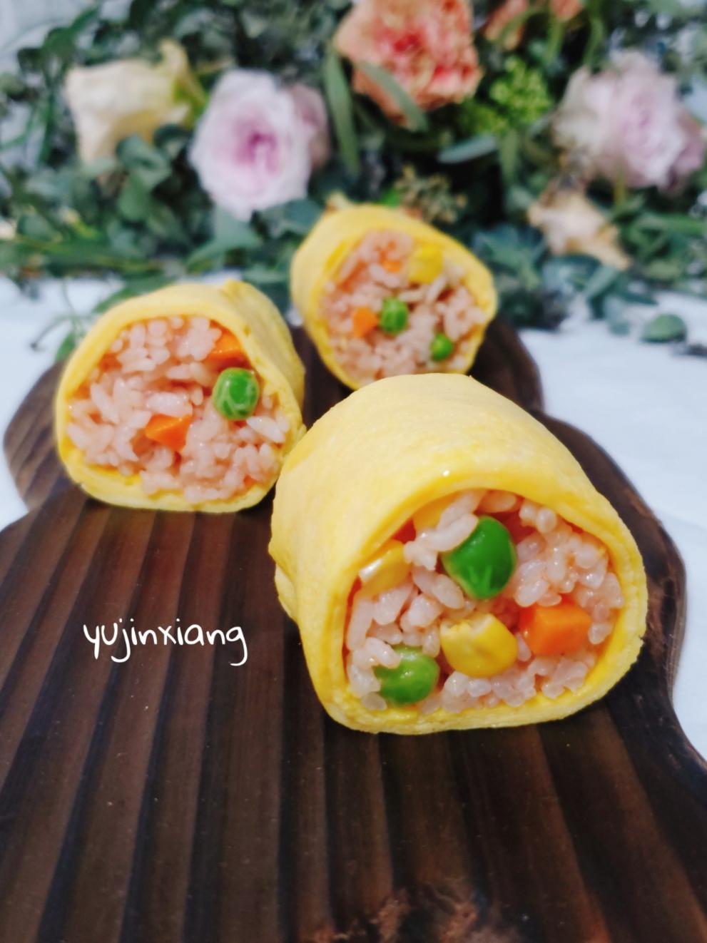 不用手卷的蛋包饭卷       （简单快手、零失败）