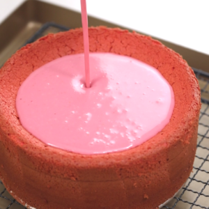 红丝绒白巧凹蛋糕的做法 步骤18