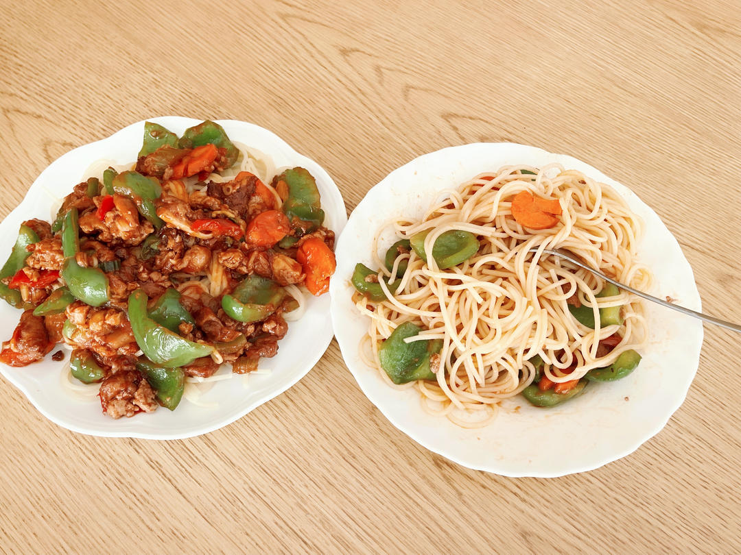番茄肉酱意大利面