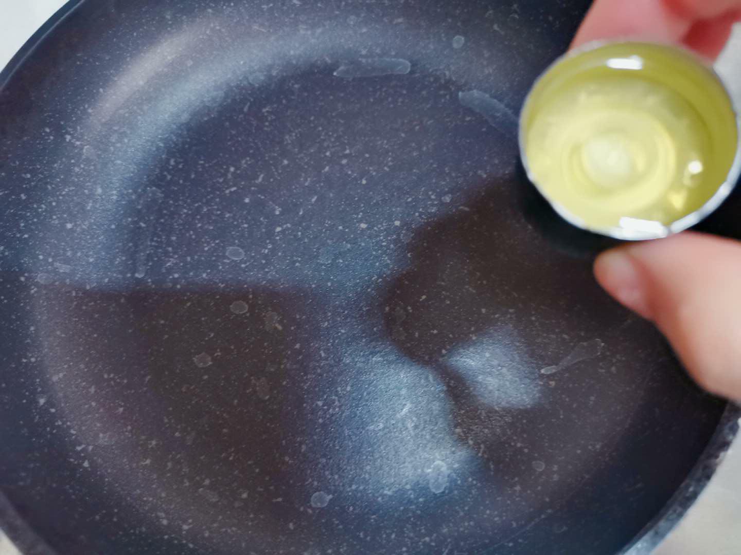 低脂胡椒牛乳玉米浓汤（替奶油浓汤）的做法 步骤1