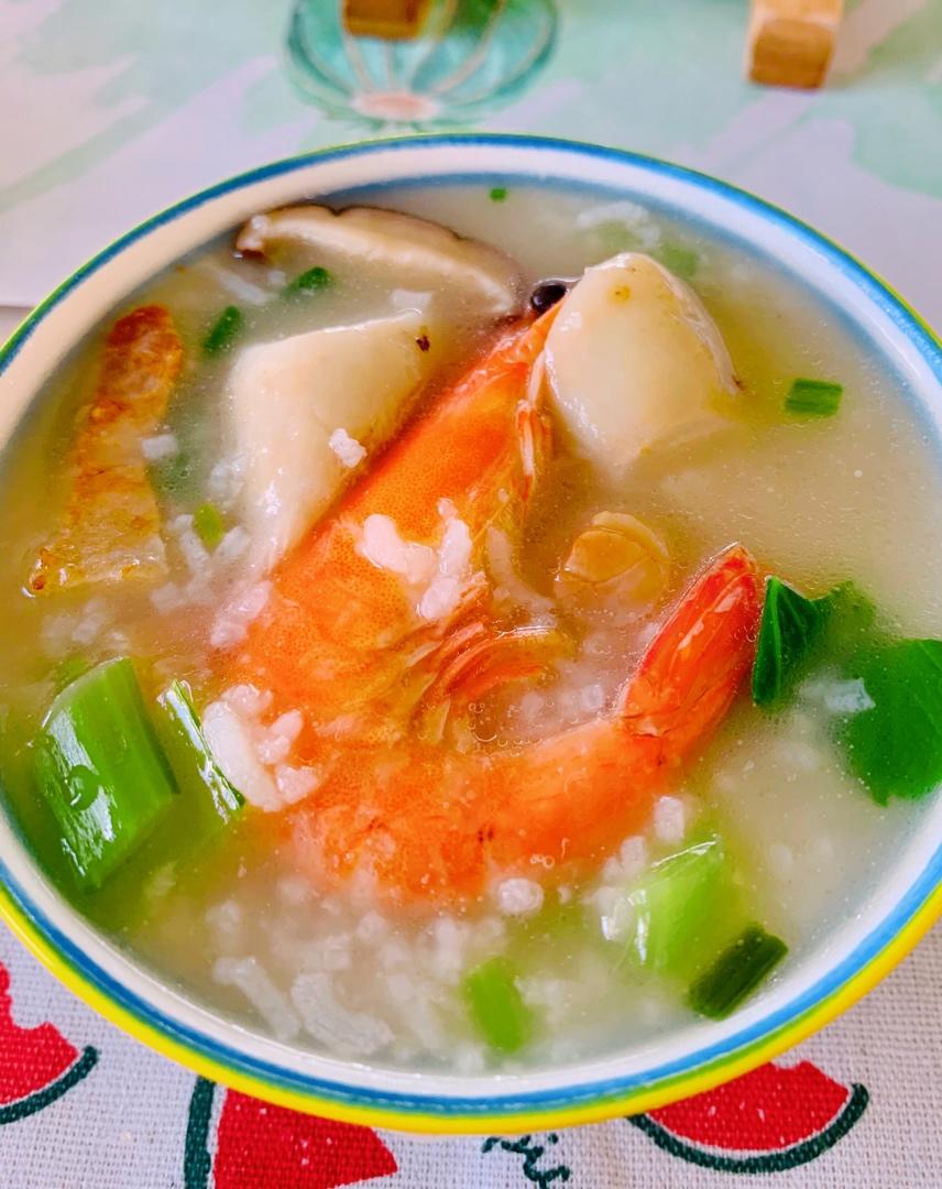 小虫虫1314做的营养青蛤芋头菜稀饭