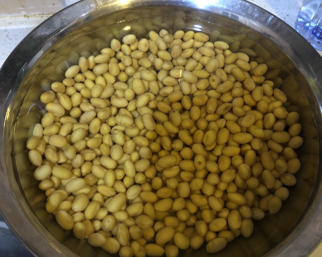 煮黄豆