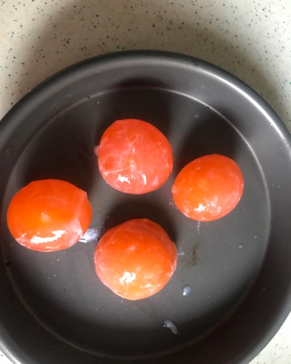 网红咸蛋黄牛扎糖