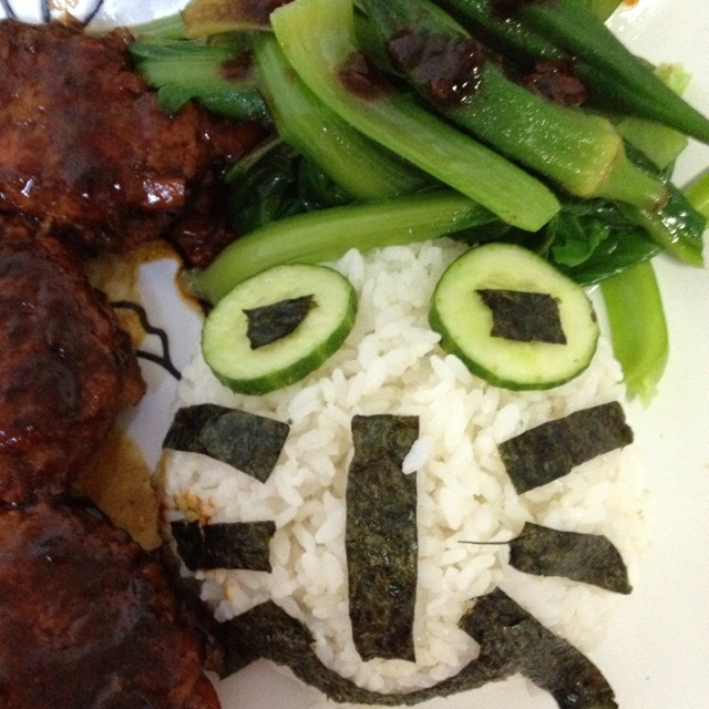 日式肉饼土豆沙拉便当