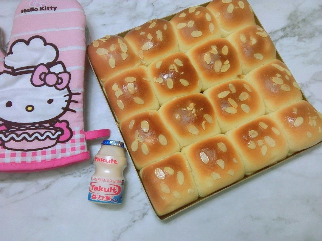 养乐多奶油小面包