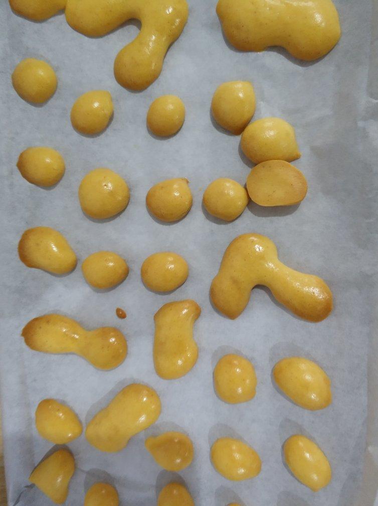 入口即化的无添加蛋黄溶豆