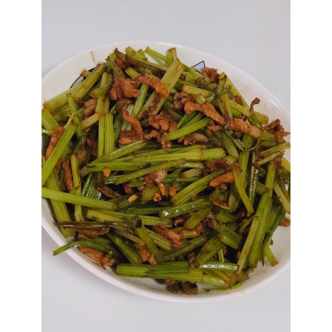 芹菜炒肉