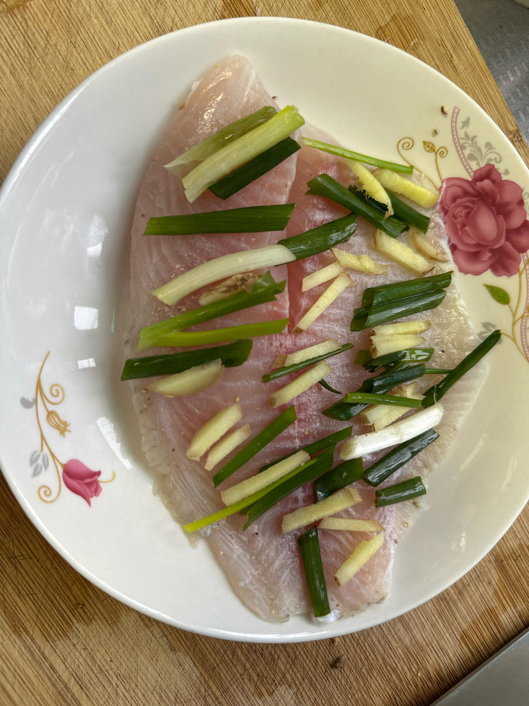 豉油蒸鲷鱼