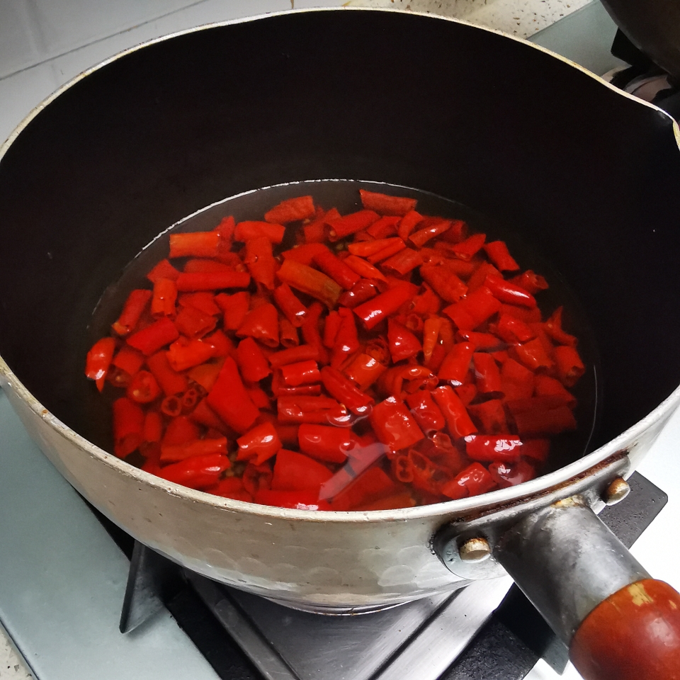 香酥辣椒的做法 步骤5