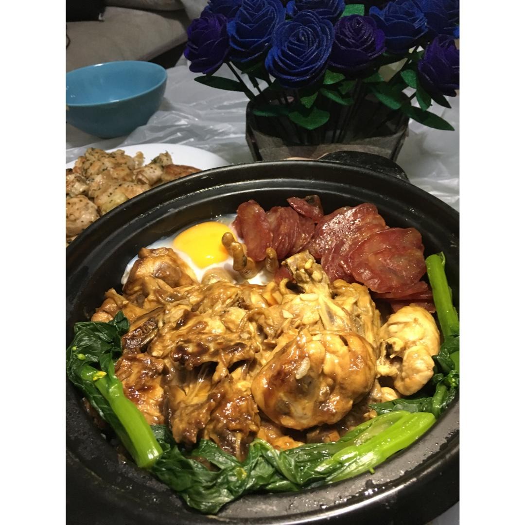 香菇滑鸡煲仔饭
