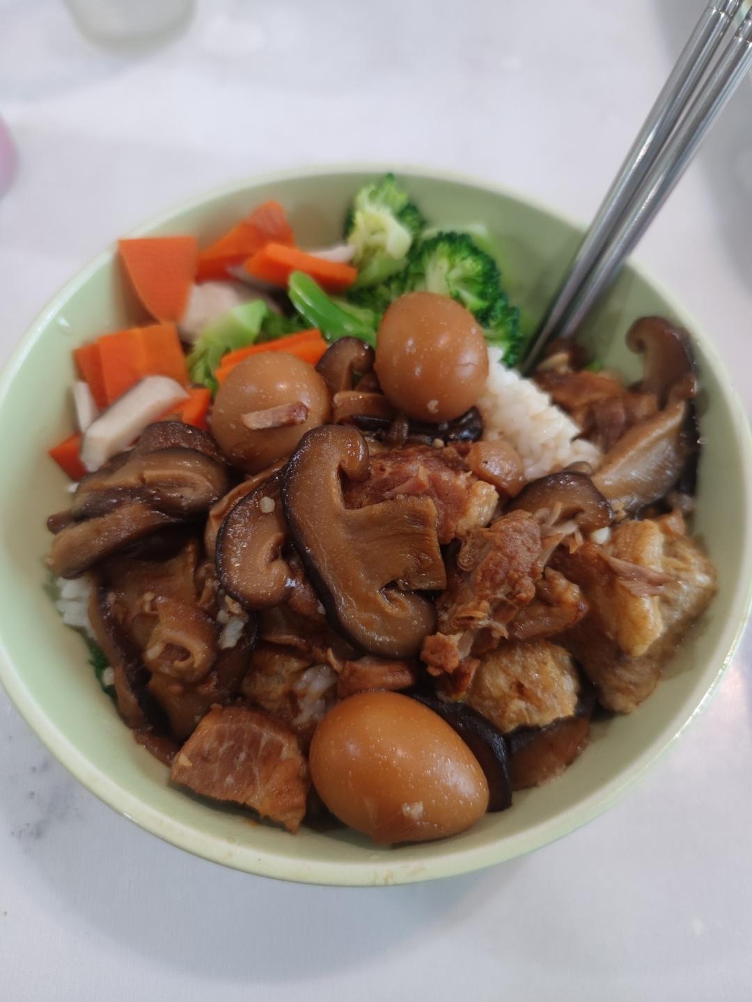 好吃到停不下来的卤肉饭