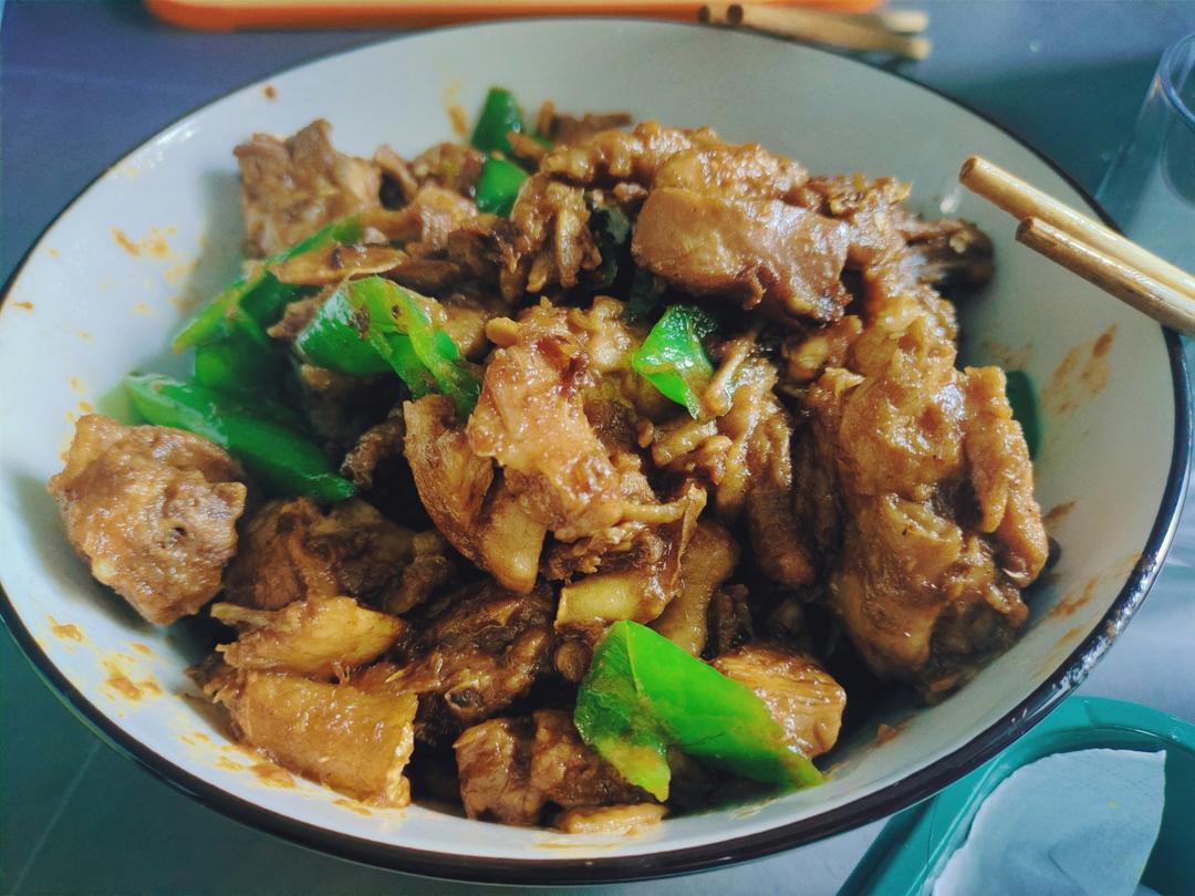 辣椒炒鸡（临沂家常）