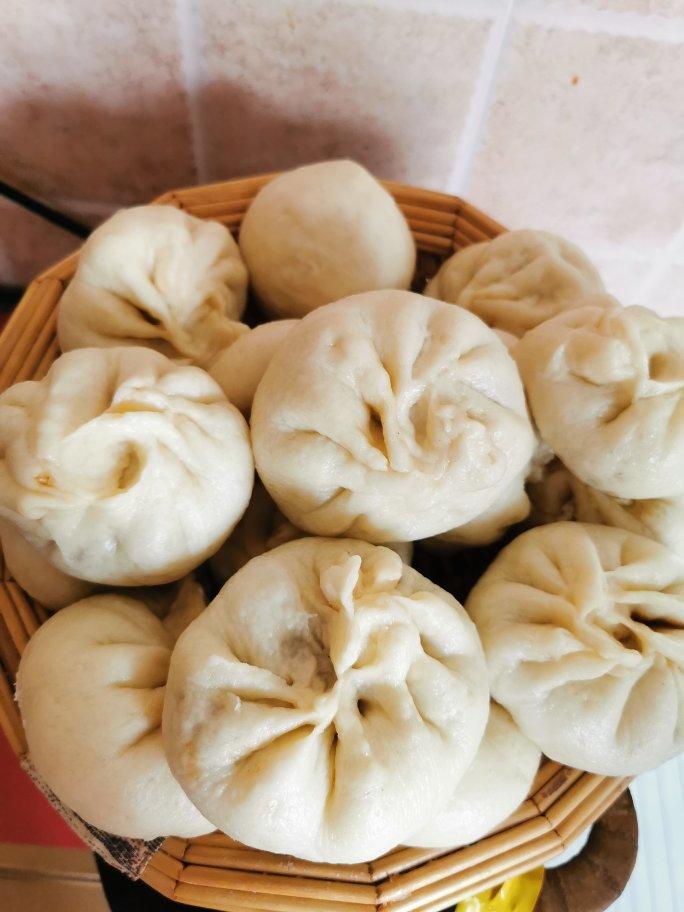 酱肉包子