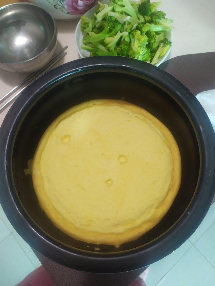 不用电子称只需要普通电饭锅做的电饭锅蛋糕
