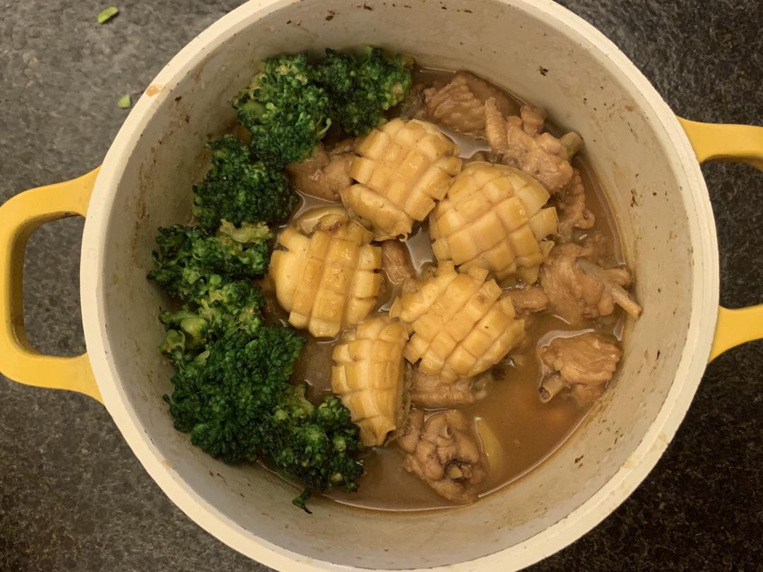 鲍鱼鸡煲