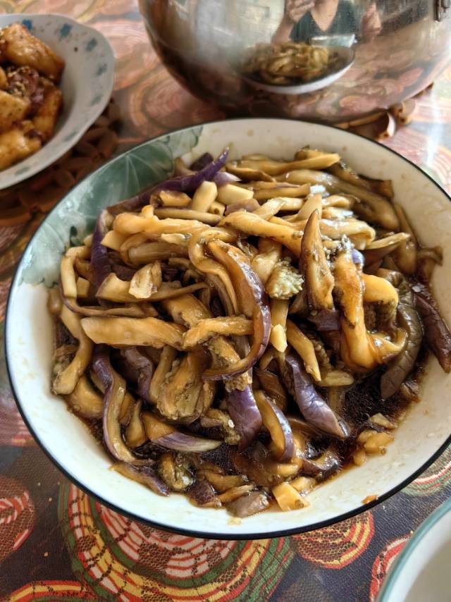 凉拌茄子这样做，堪称米饭杀手