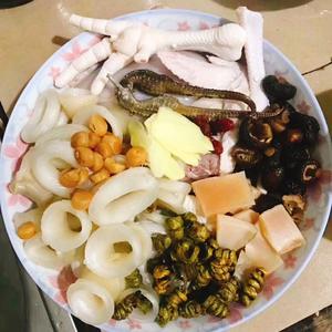 😋鳗鱼胶海马石斛鸡汤的做法 步骤7