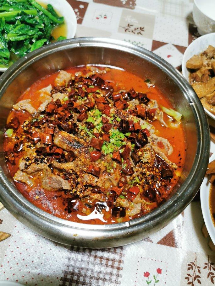 川菜爆款水煮牛肉