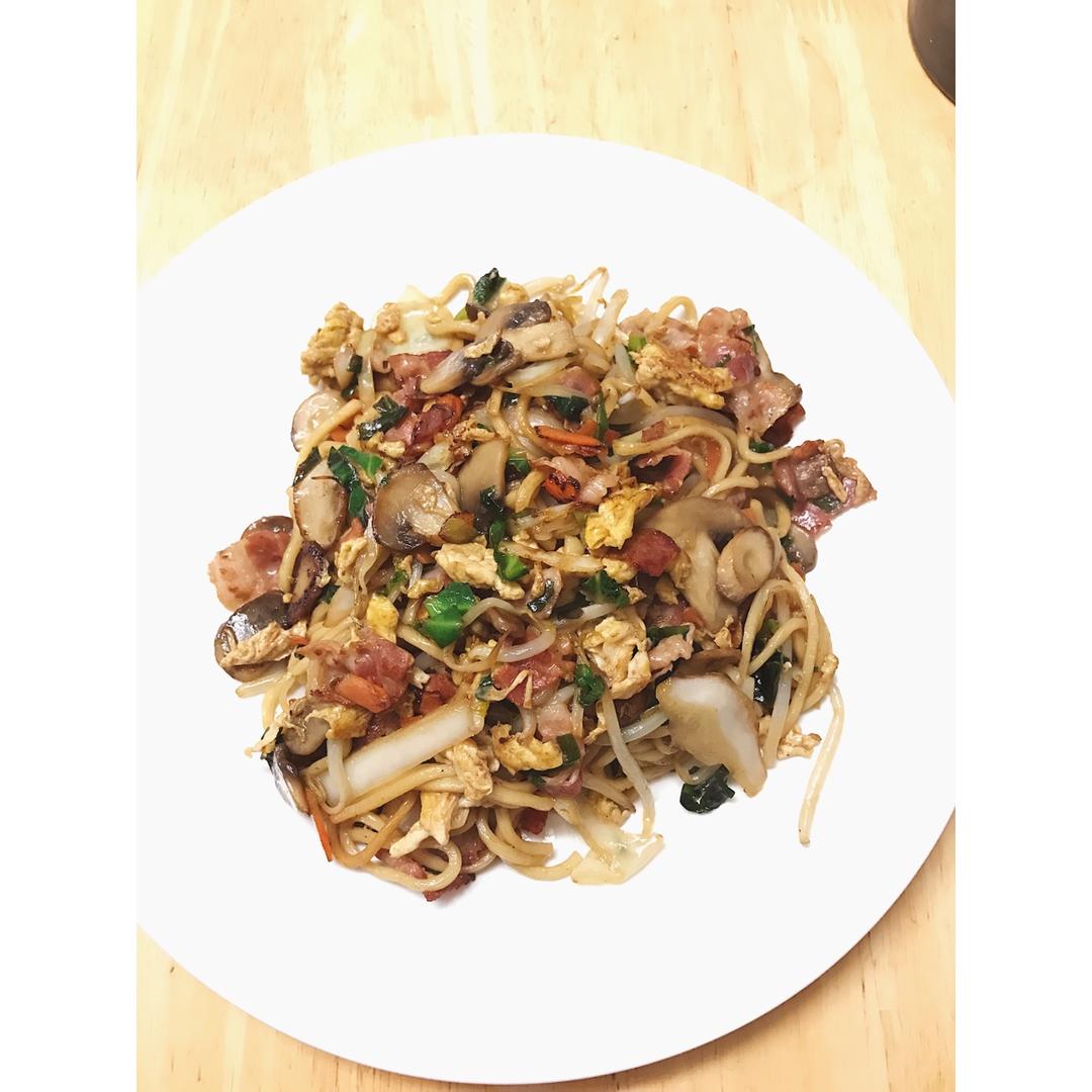 蚝油鸡蛋菌菇炒面