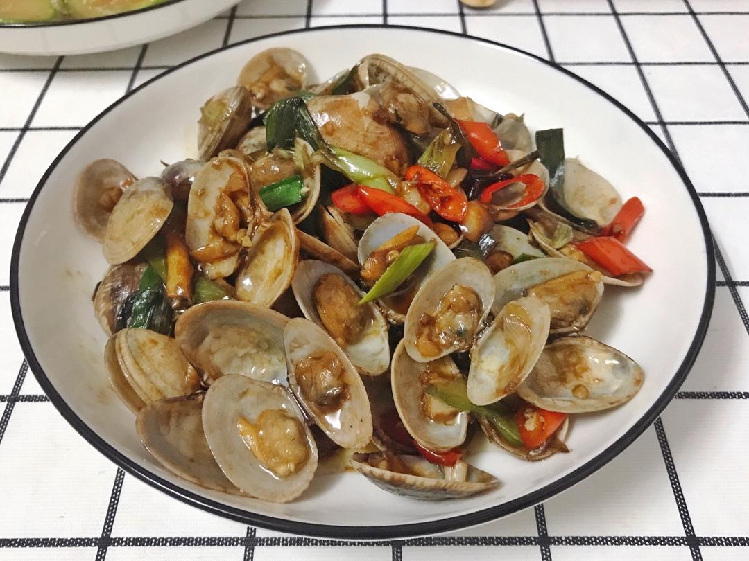 厨师长教你：“香辣花甲”的家常做法，好吃的停不下来