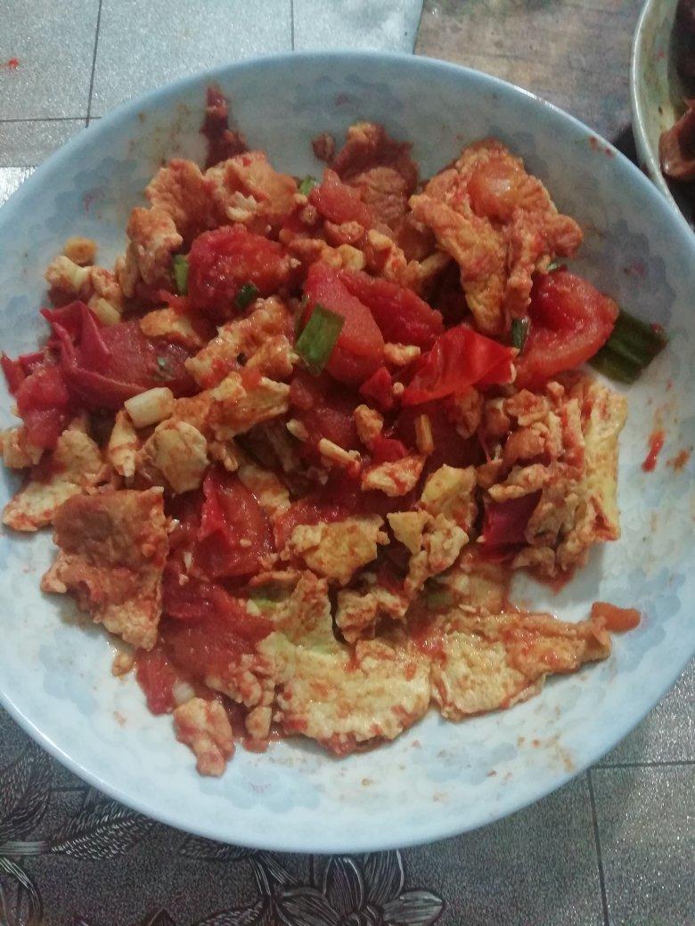 番茄炒鸡蛋（超浓的番茄味）