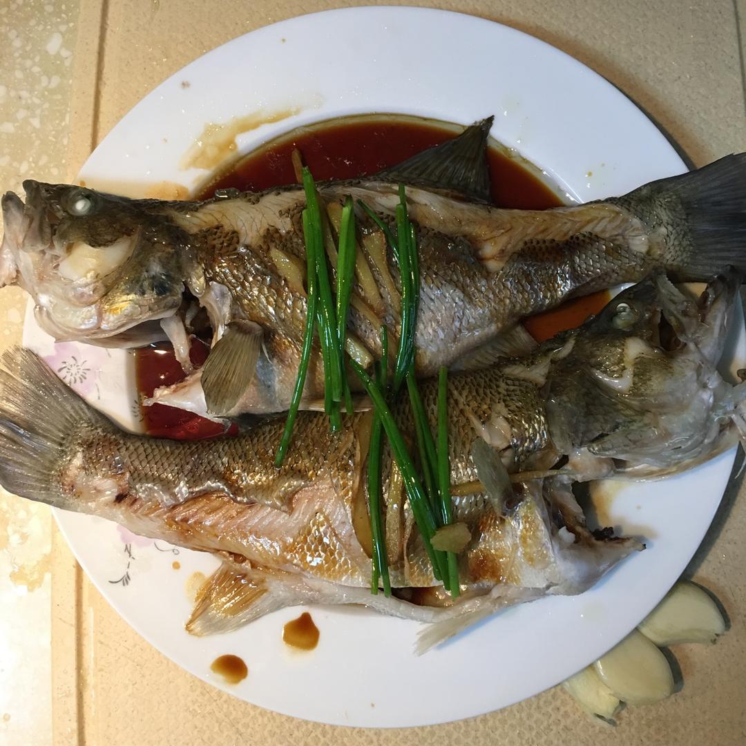 蒸鲈鱼
