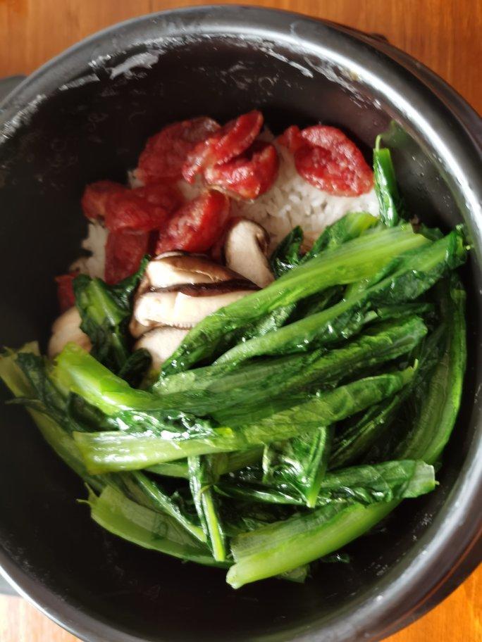 瓦煲鸡饭，又一款咸鲜甘香的家常煲仔饭