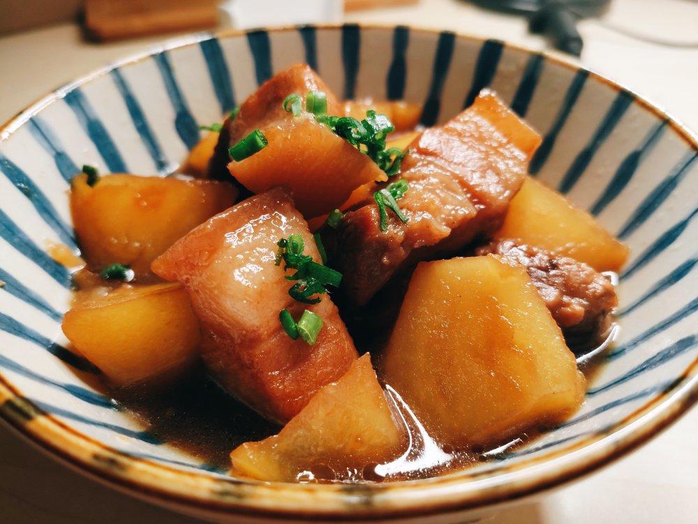 超级简单的日式土豆炖肉