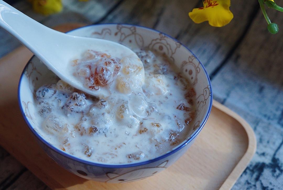 牛奶/椰浆桃胶羹