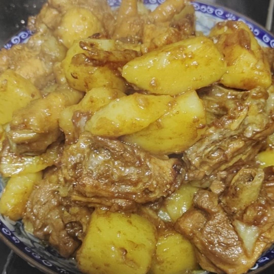 红烧鸡块炖土豆