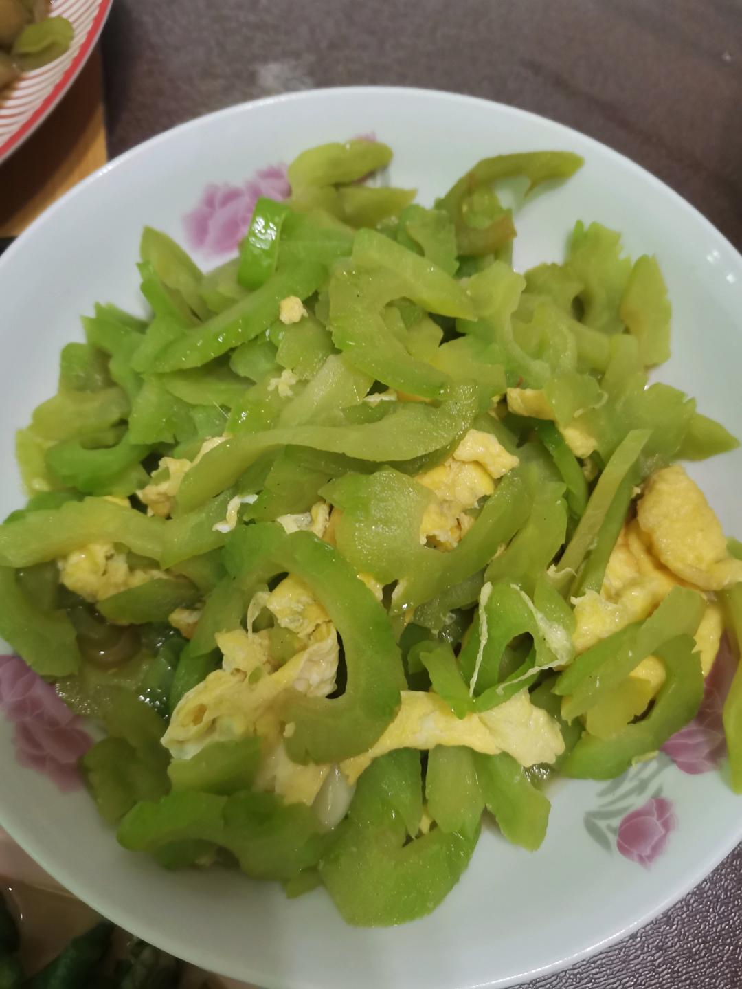 苦瓜炒蛋