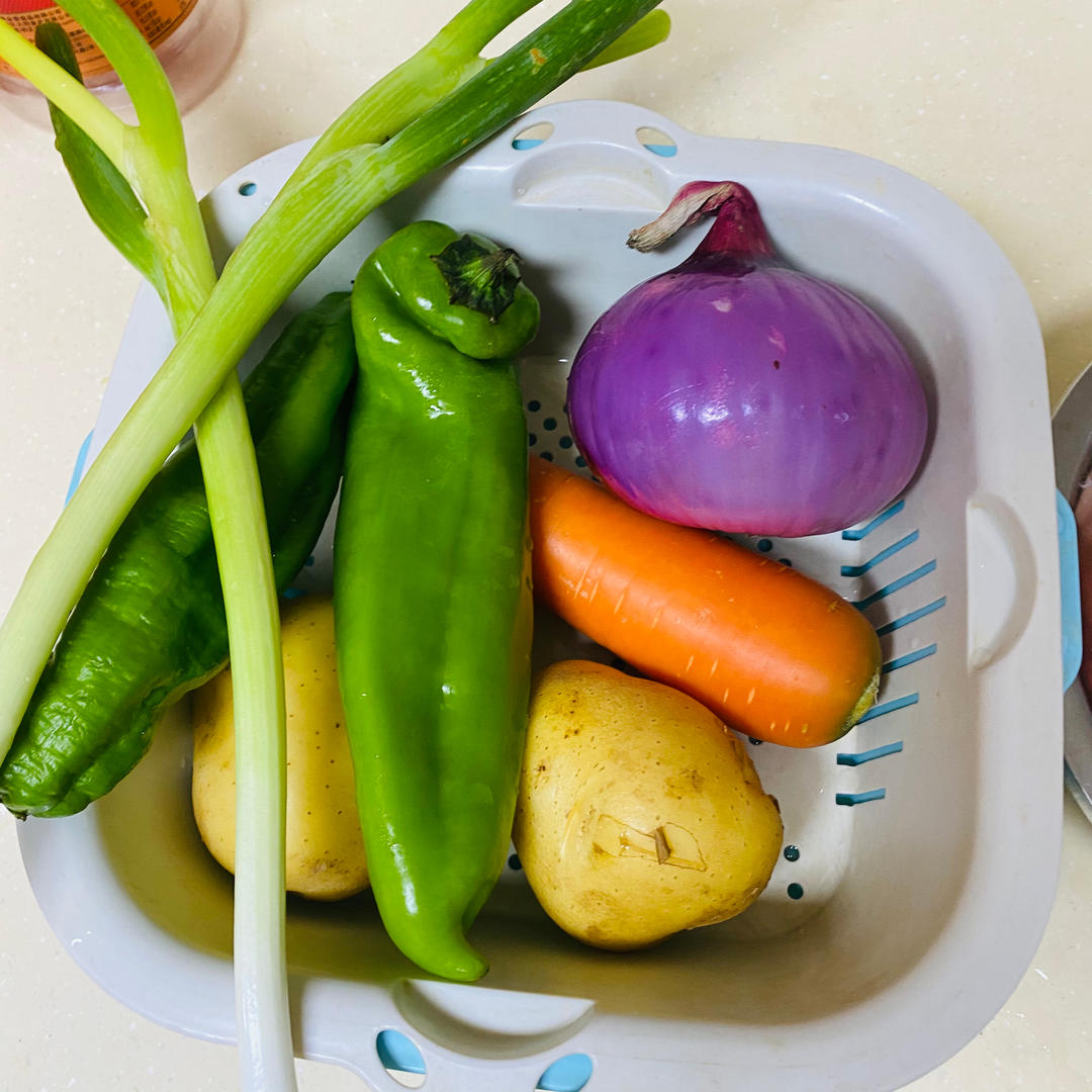 简易大盘鸡【5-6月北鼎珐琅锅食谱】