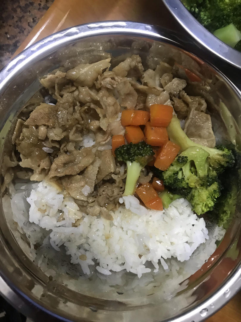 肥牛饭