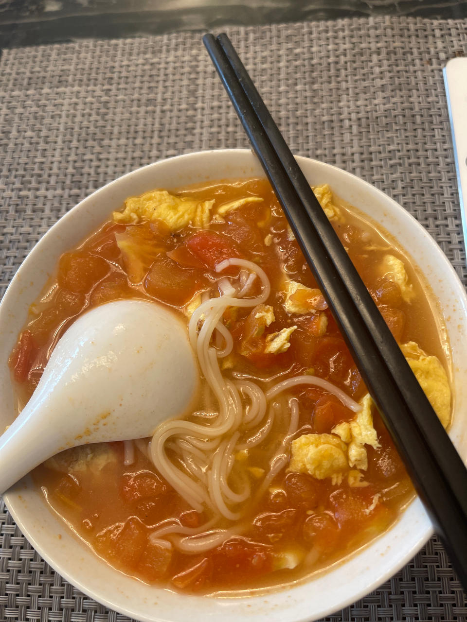 汤都要喝光的西红柿鸡蛋面