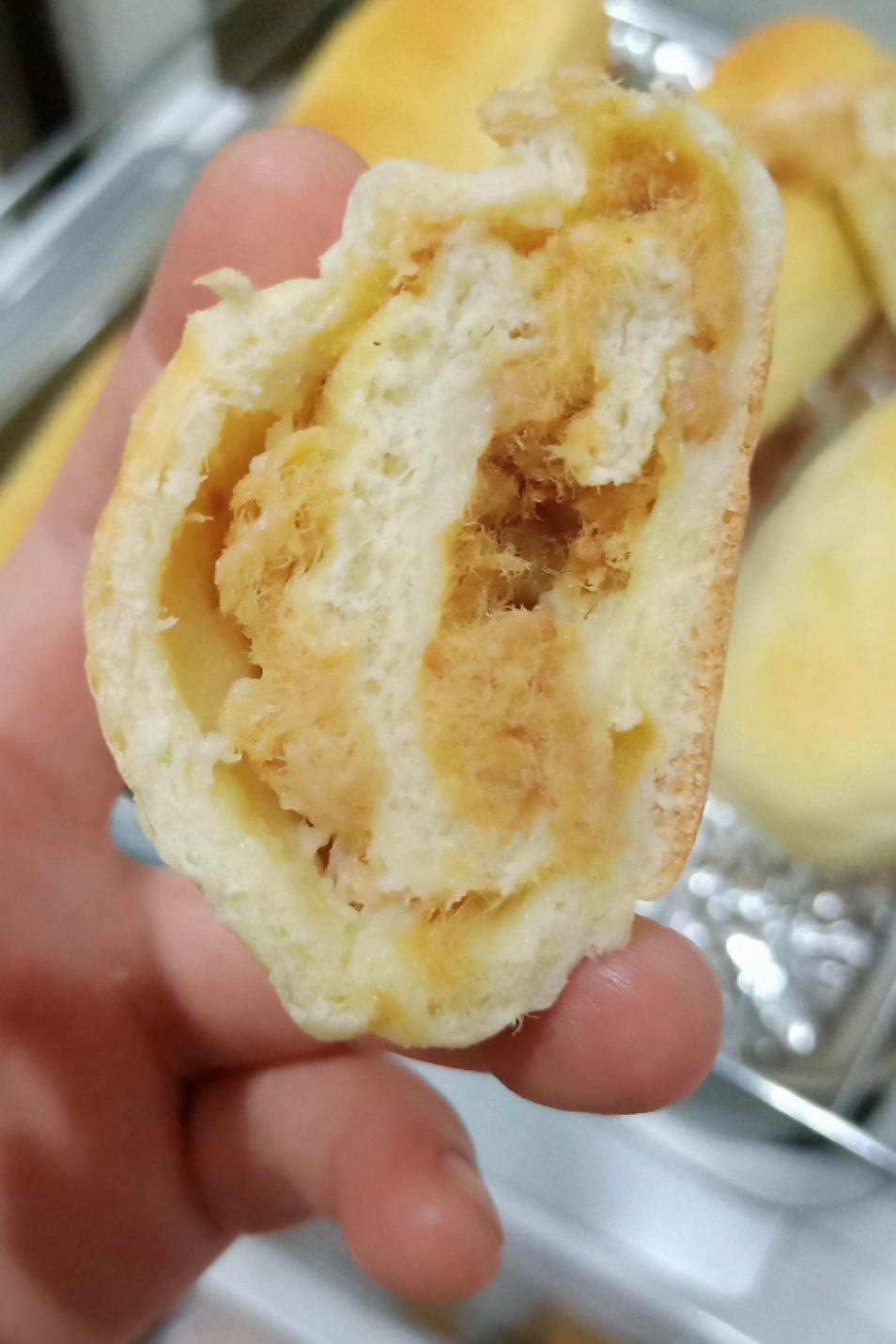 超好吃的肉松面包