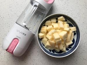 健康美味～百香果苹果奶昔的做法 步骤6