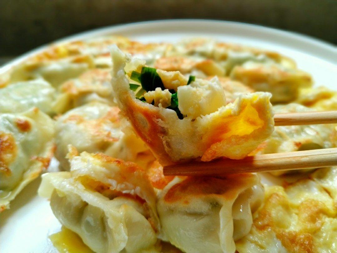 咬一口会喷汁的抱蛋煎饺