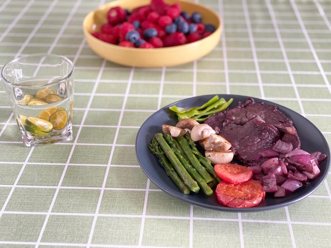 红酒黑胡椒牛排