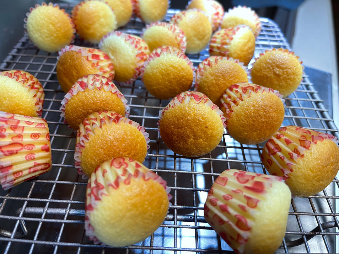 纸杯蛋糕 🧁酸奶小蛋糕   ——附视频