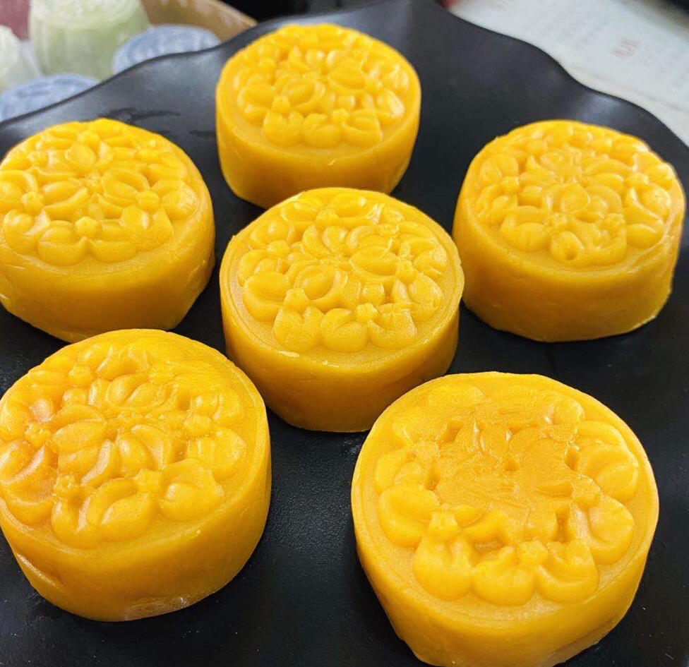 桃山皮—蛋黄莲蓉月饼