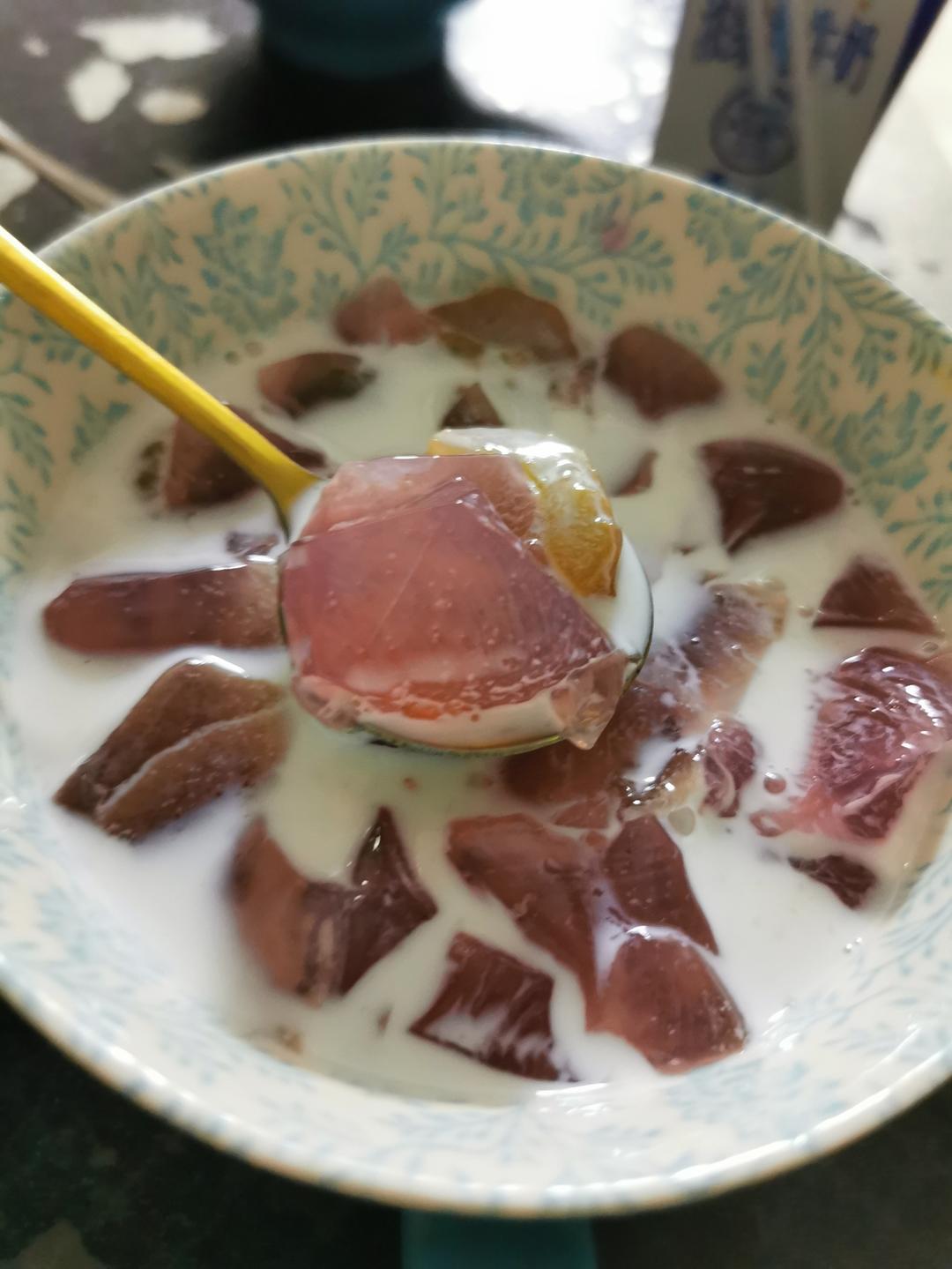 葡萄果冻凉粉