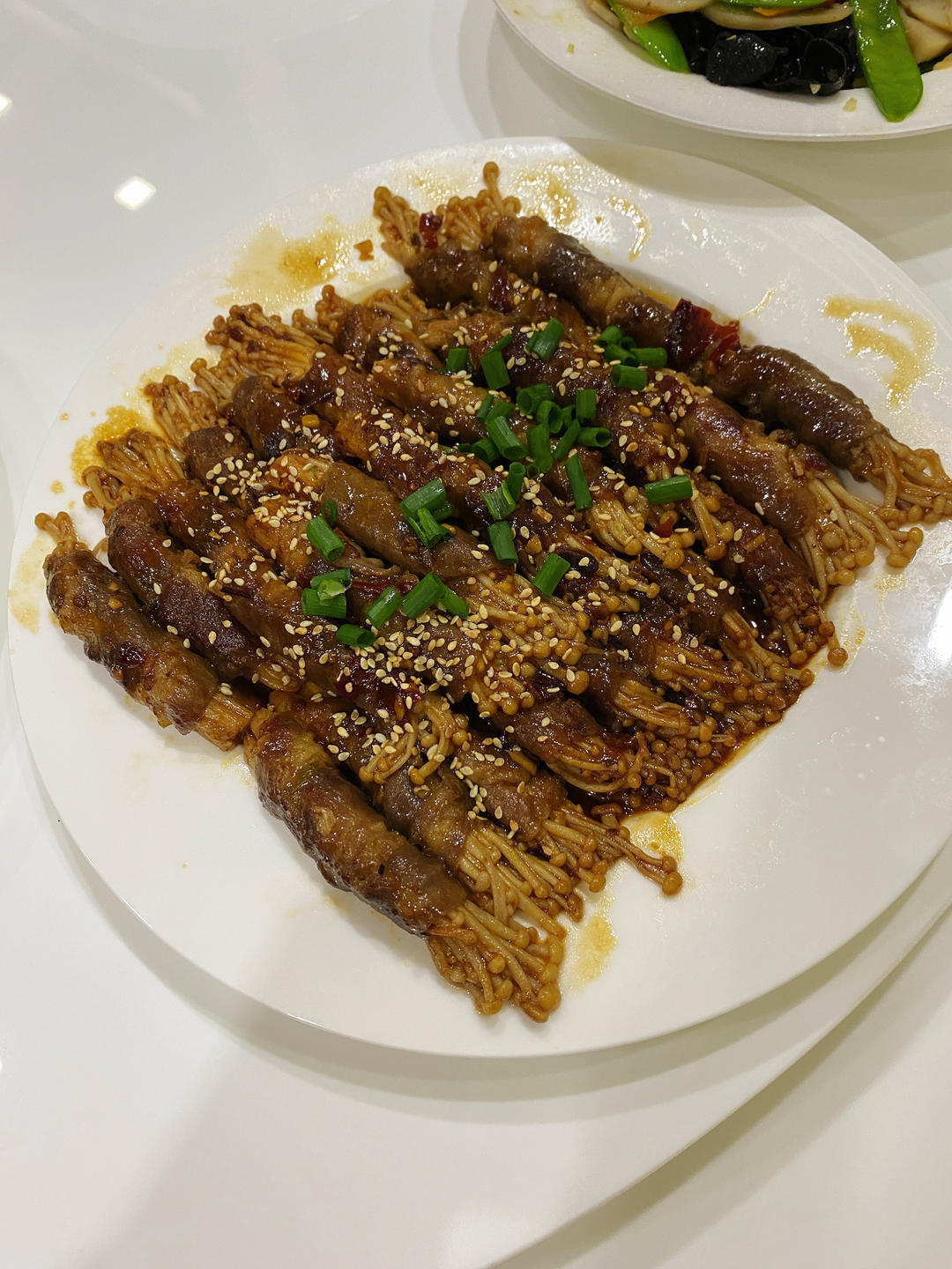 做法简单且巨下饭——金菇肥牛卷