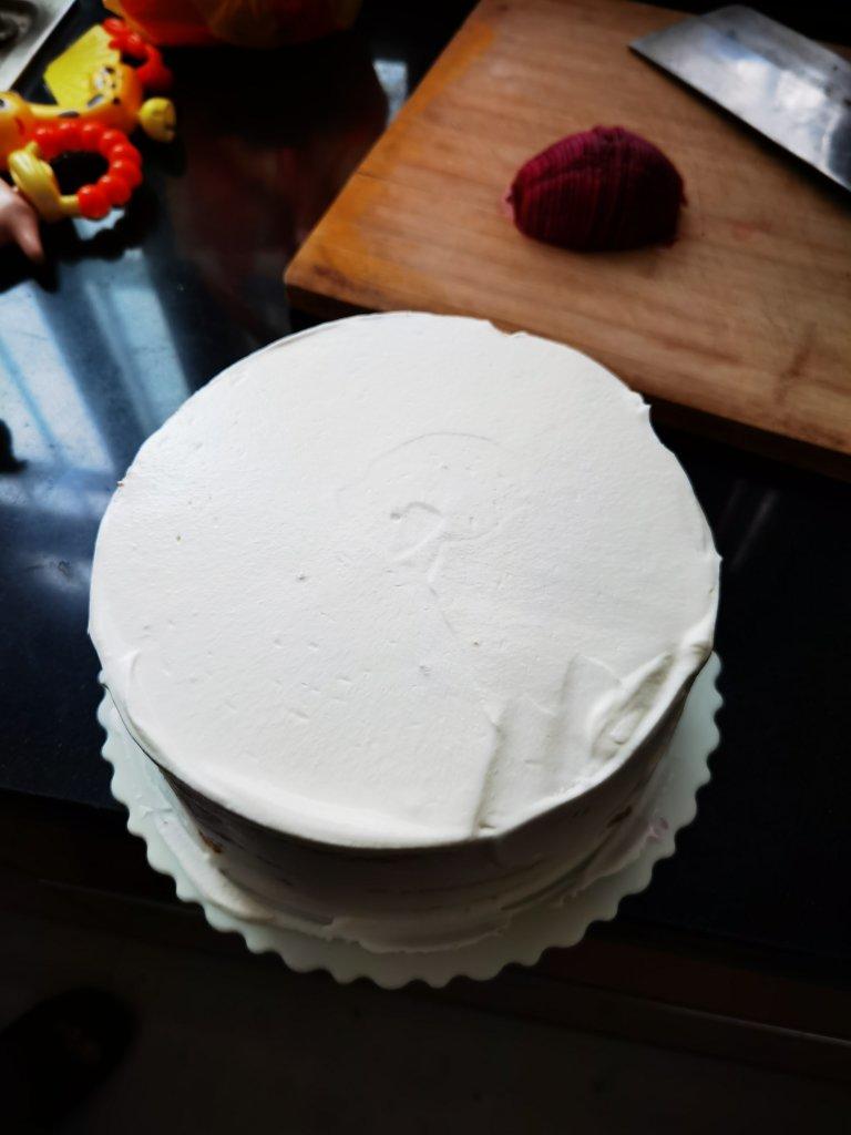 视频菜谱:6寸加高奶油水果蛋糕（适合新手）