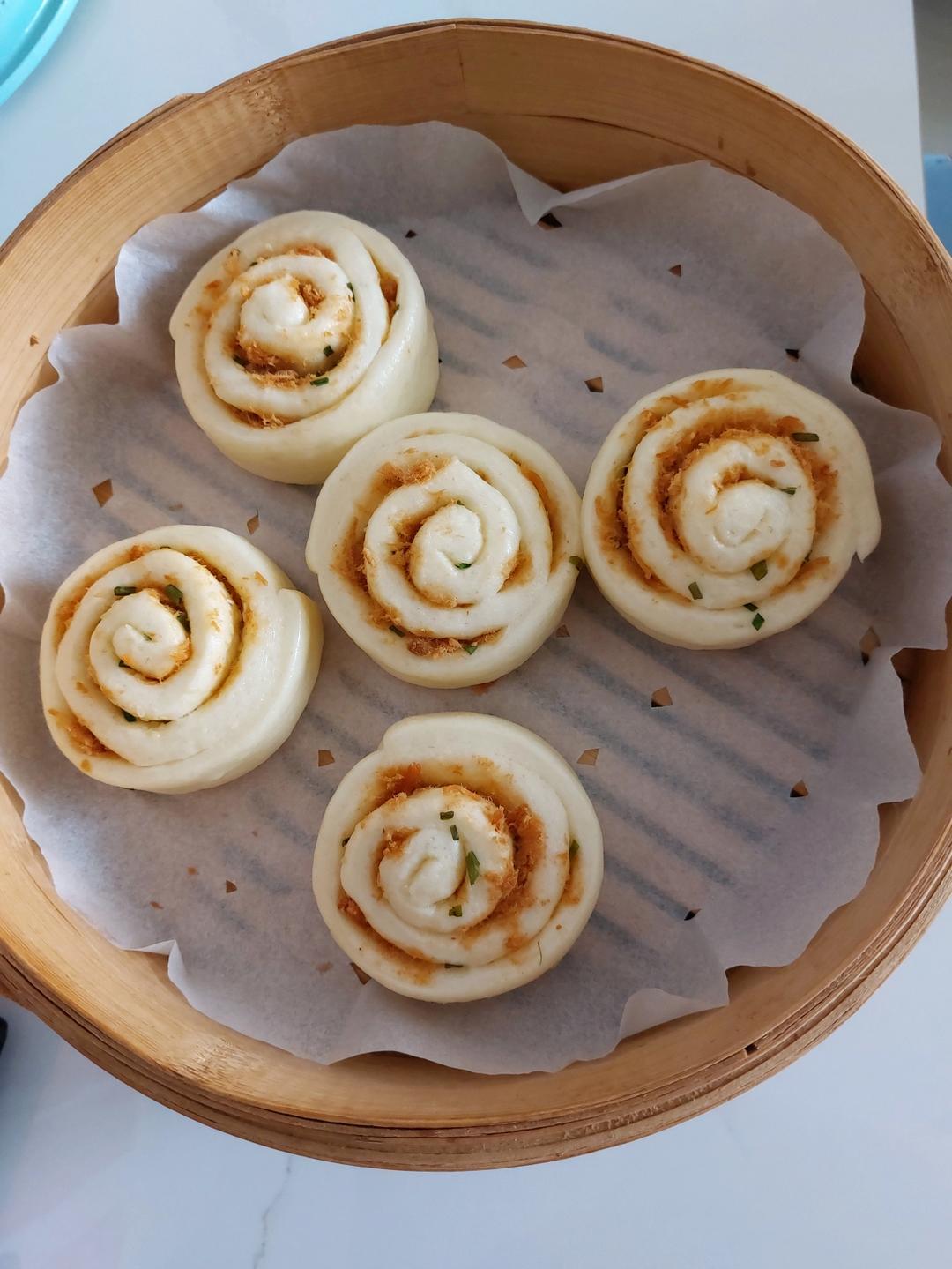 葱香培根手撕馒头卷