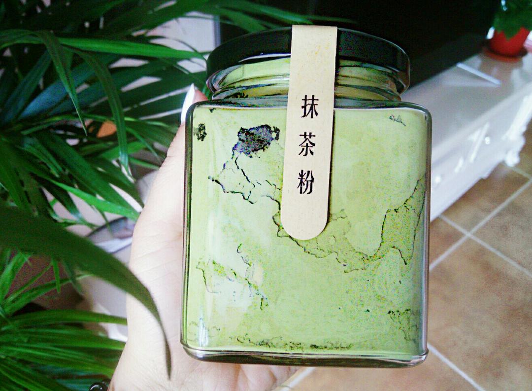 抹茶味的豆沙青团
