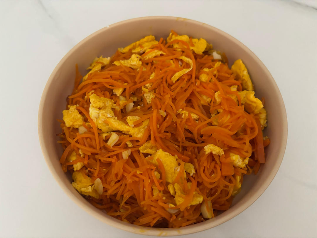 胡萝卜炒鸡蛋