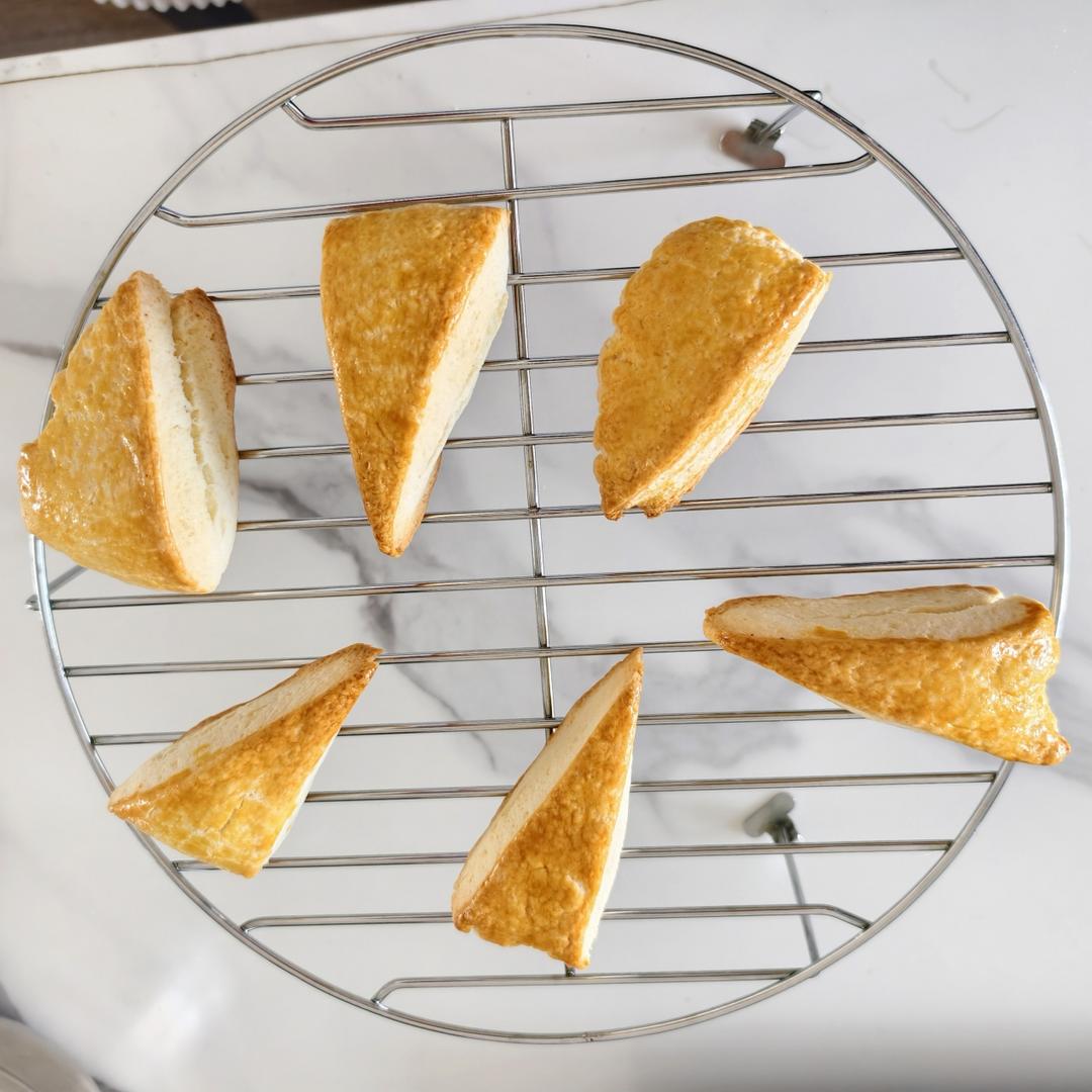 简单的淡奶油司康