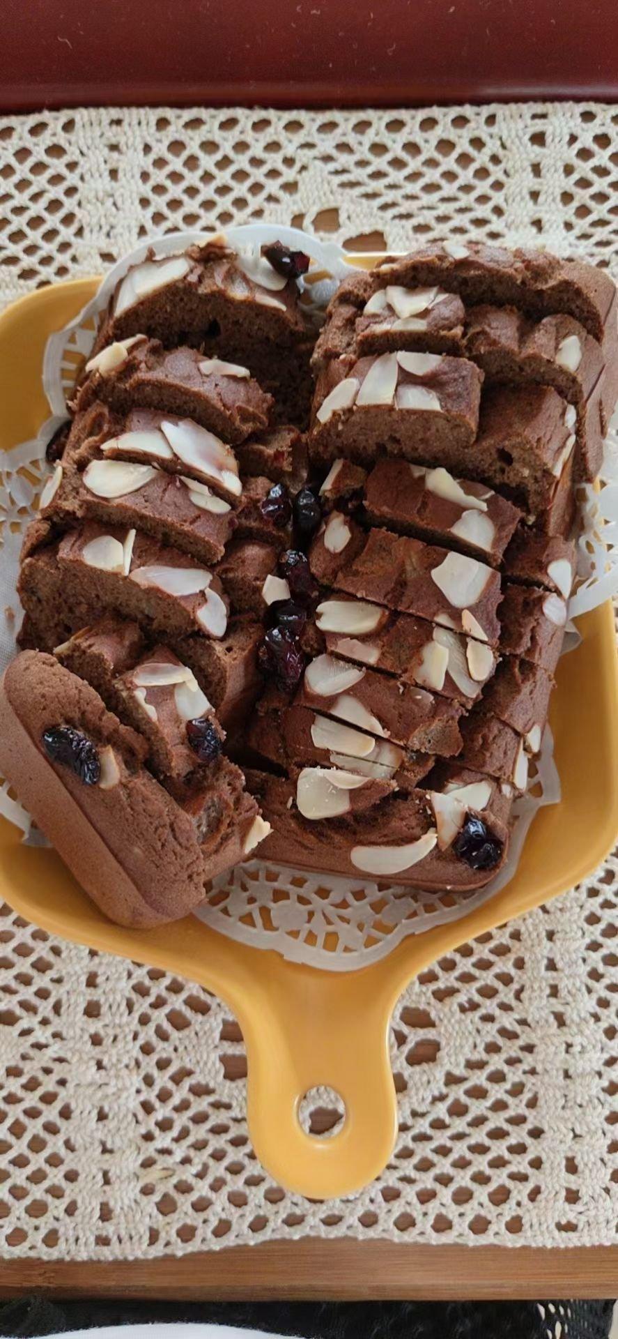 不放一滴油  一块不到100卡：香蕉🍌磅蛋糕