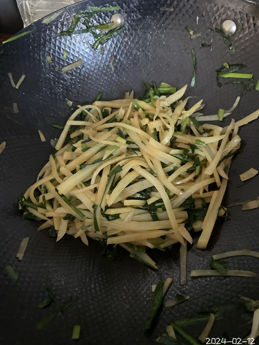 韭菜炒土豆丝