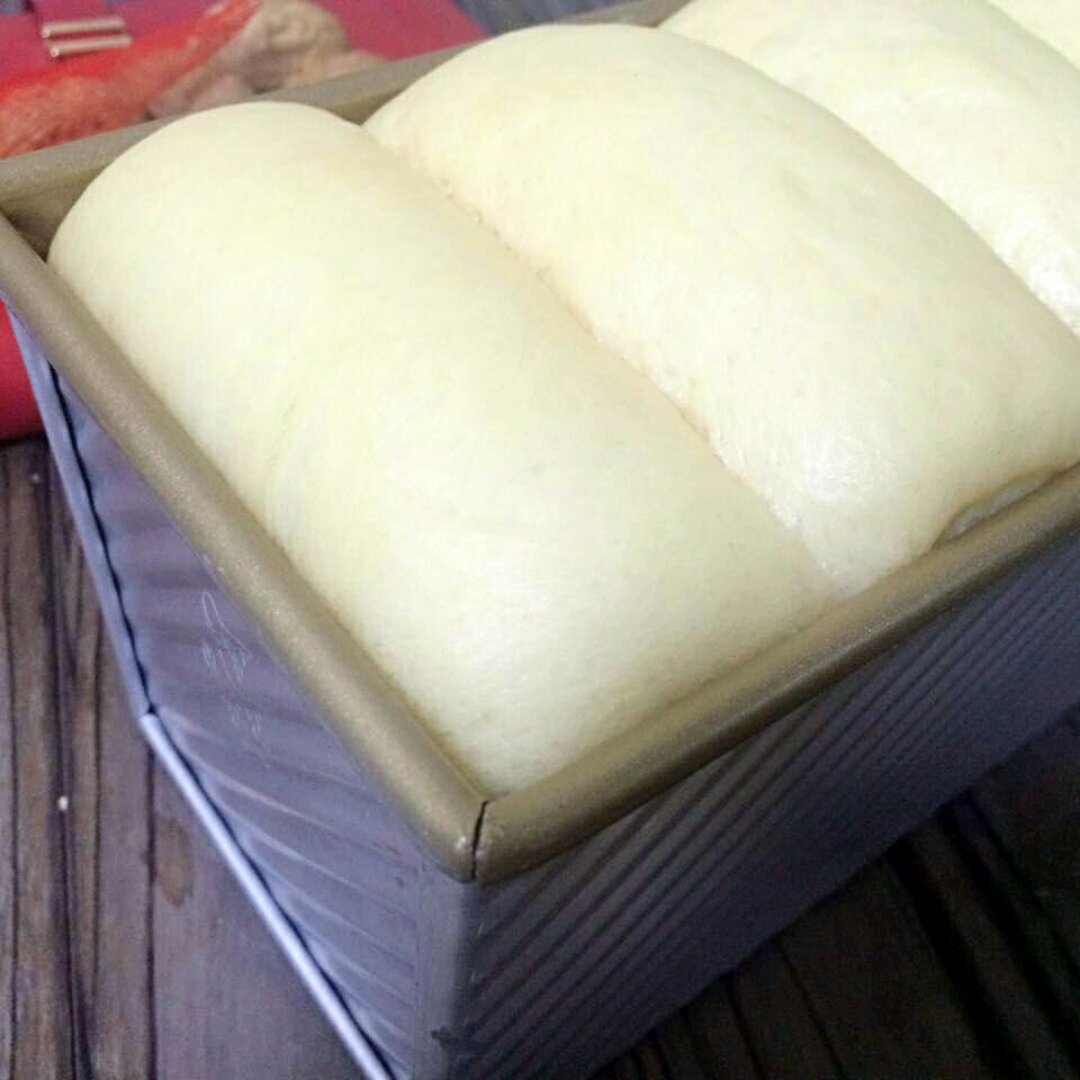 奶油蛋白吐司